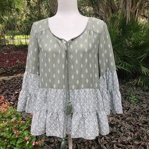 MUDD Sage/White Peasant Tunic Top